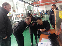 蘑菇直播APP下载機電打樣現場